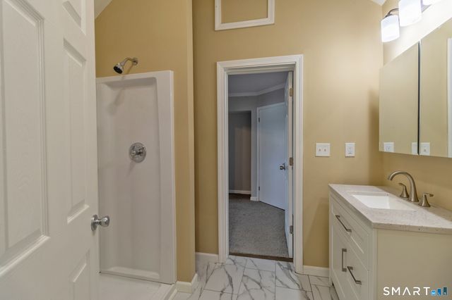 15 Waterview Circle, East Hampton, CT 06424