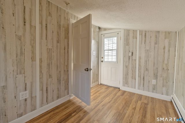 15 Waterview Circle, East Hampton, CT 06424