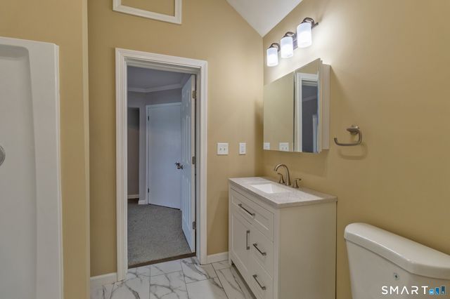 15 Waterview Circle, East Hampton, CT 06424