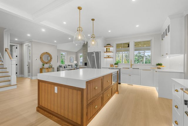 83 Old Mail Road, North Chatham, MA 02650