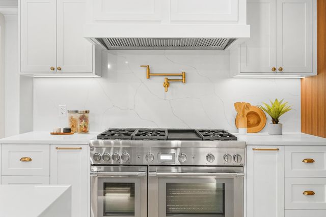 83 Old Mail Road, North Chatham, MA 02650