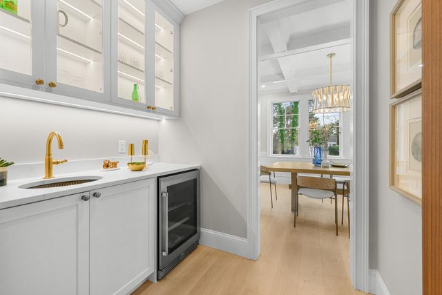 83 Old Mail Road, North Chatham, MA 02650