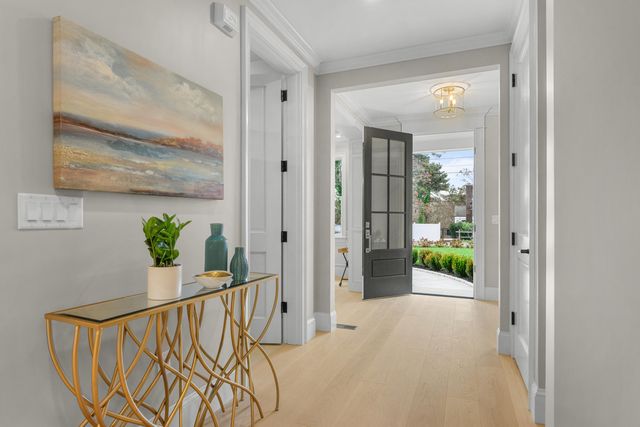 83 Old Mail Road, North Chatham, MA 02650