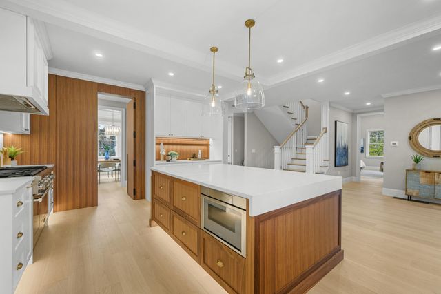 83 Old Mail Road, North Chatham, MA 02650