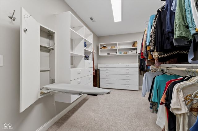 4248 Creekside Pass, Zionsville, IN 46077