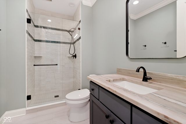 4248 Creekside Pass, Zionsville, IN 46077