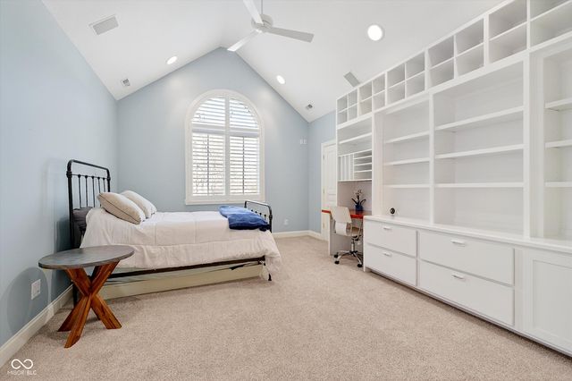 4248 Creekside Pass, Zionsville, IN 46077