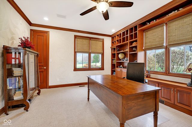 4248 Creekside Pass, Zionsville, IN 46077