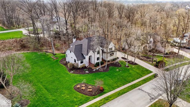 4248 Creekside Pass, Zionsville, IN 46077
