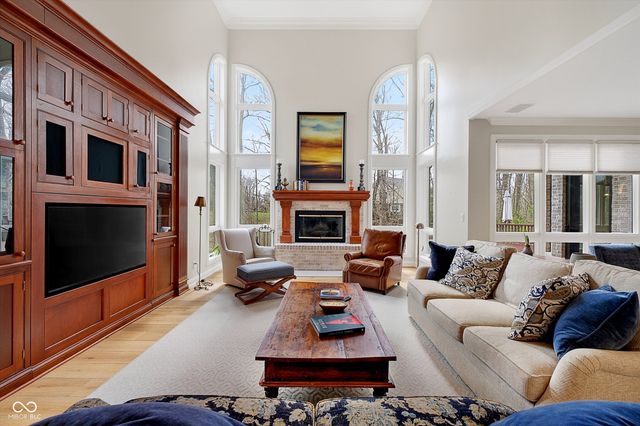 4248 Creekside Pass, Zionsville, IN 46077