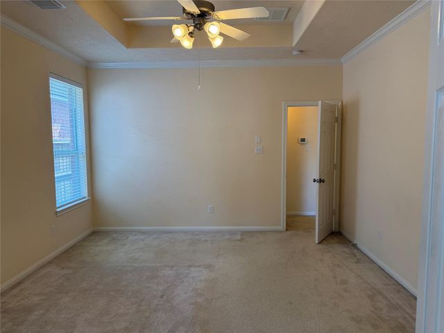 10727 Gilford Crest Drive, Spring, TX 77379