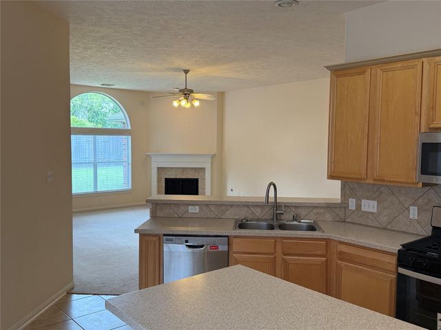 10727 Gilford Crest Drive, Spring, TX 77379