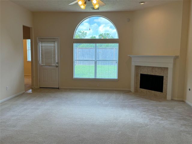 10727 Gilford Crest Drive, Spring, TX 77379