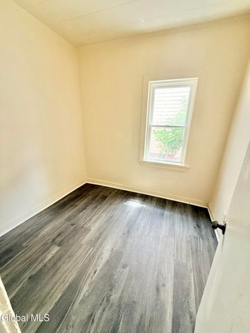 772 Eastern Avenue, Schenectady, NY 12308