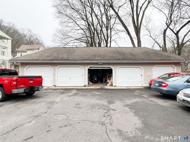 22 Woodbridge Avenue, Ansonia, CT 06401