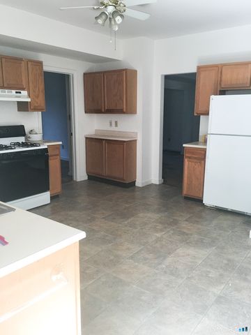 22 Woodbridge Avenue, Ansonia, CT 06401