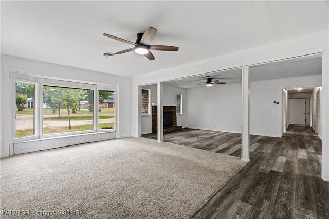 1804 Central Street, Poteau, OK 74953