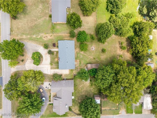 1804 Central Street, Poteau, OK 74953