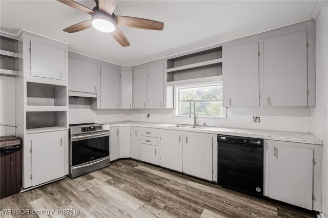 1804 Central Street, Poteau, OK 74953