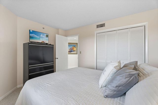 3870 N Highway A1a 604, Fort Pierce, FL 34949
