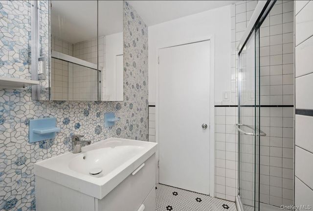 108 Jackie Robinson Parkway, Brooklyn, NY 11207