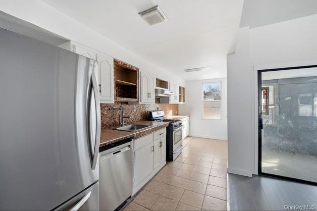 108 Jackie Robinson Parkway, Brooklyn, NY 11207