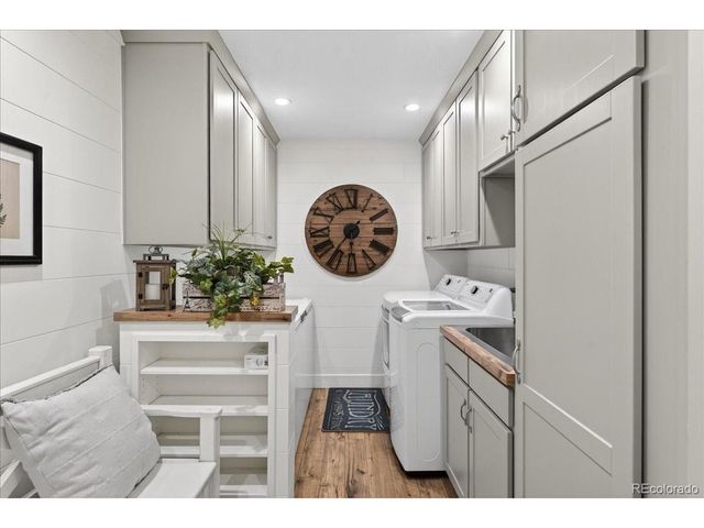 23767 E Byers Pl, Aurora, CO 80018