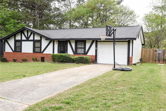 8943 Gatewood Circle, Jonesboro, GA 30238