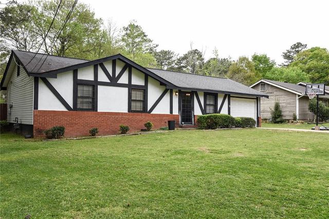 8943 Gatewood Circle, Jonesboro, GA 30238