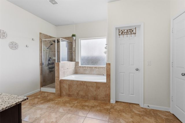 12402 Garnet Road, Mont Belvieu, TX 77535