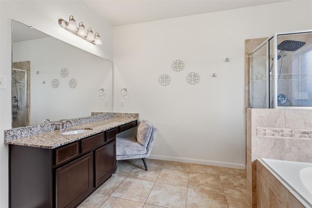 12402 Garnet Road, Mont Belvieu, TX 77535