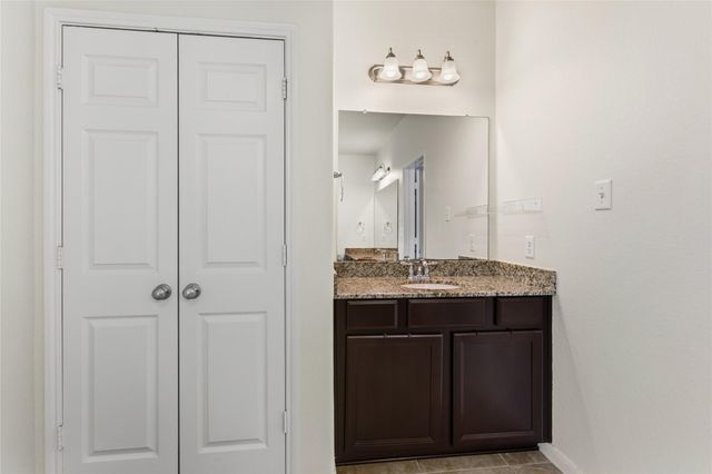 12402 Garnet Road, Mont Belvieu, TX 77535