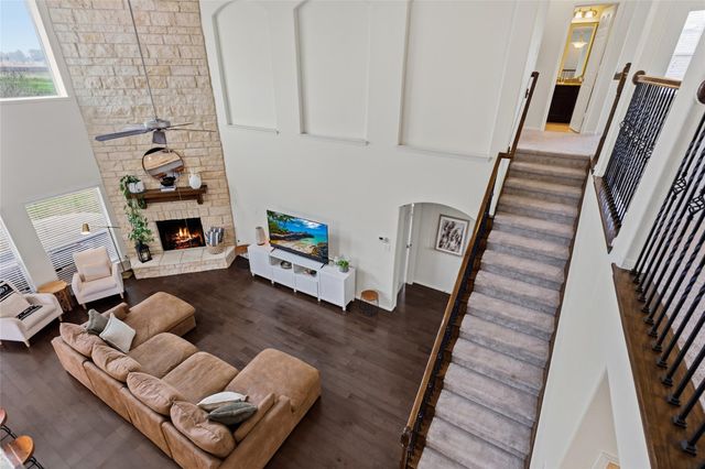 12402 Garnet Road, Mont Belvieu, TX 77535