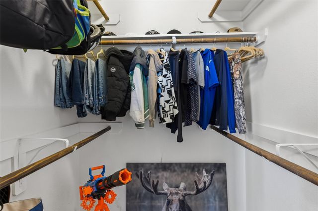 12402 Garnet Road, Mont Belvieu, TX 77535