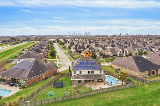 12402 Garnet Road, Mont Belvieu, TX 77535