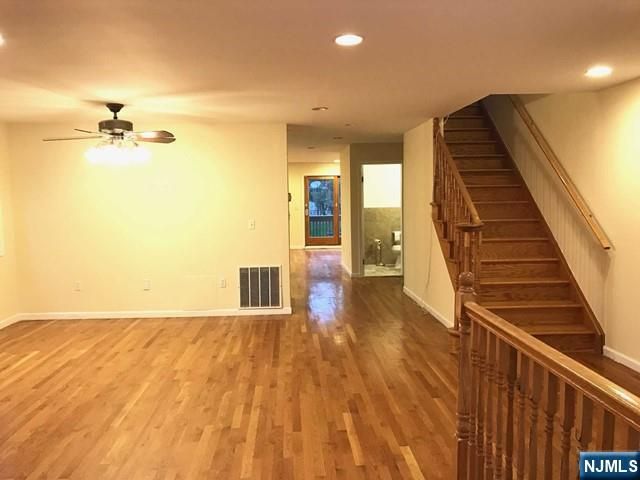 441 Hillcrest Place, Palisades Park, NJ 07650