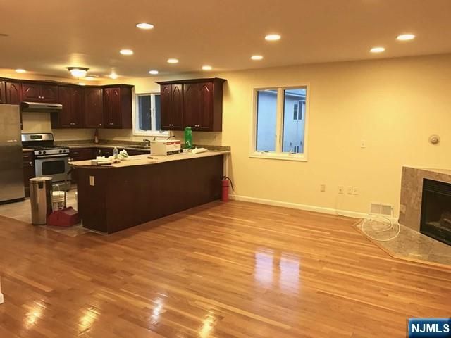 441 Hillcrest Place, Palisades Park, NJ 07650