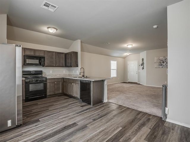 11609 NW 95th Street, Yukon, OK 73099