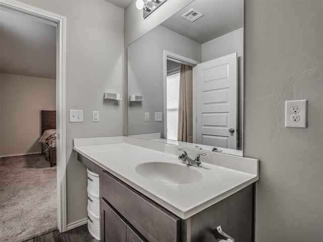 11609 NW 95th Street, Yukon, OK 73099