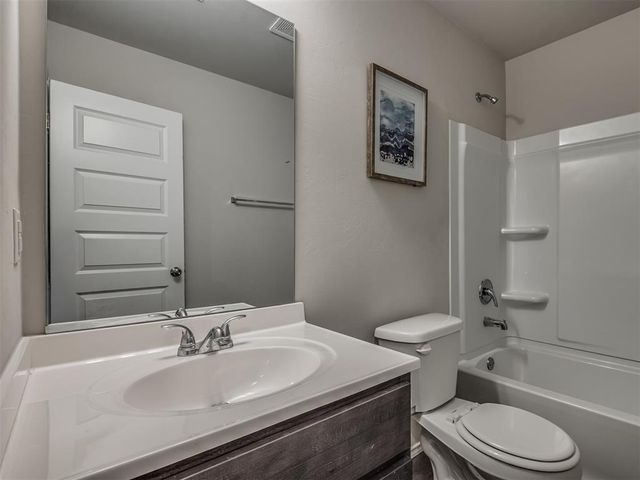 11609 NW 95th Street, Yukon, OK 73099