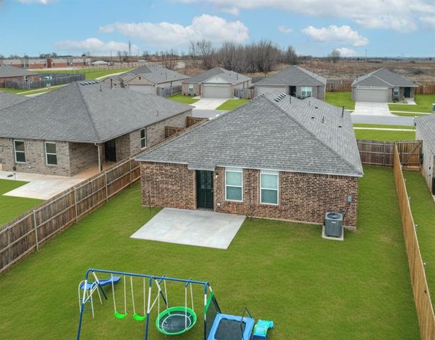 11609 NW 95th Street, Yukon, OK 73099