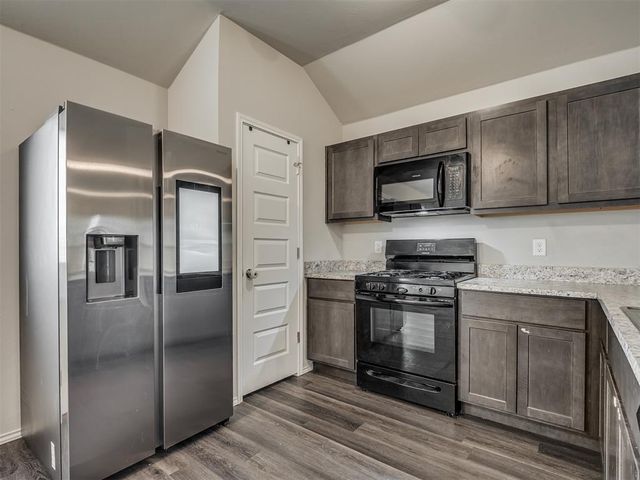 11609 NW 95th Street, Yukon, OK 73099