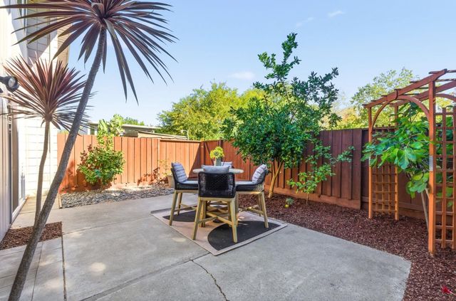 1101 Pomeroy Avenue, Santa Clara, CA 95051