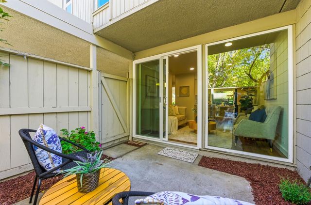 1101 Pomeroy Avenue, Santa Clara, CA 95051