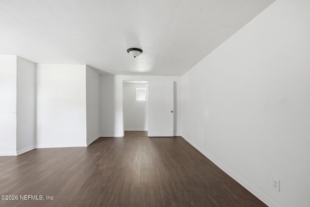 5134 MONCRIEF Road W, Jacksonville, FL 32209