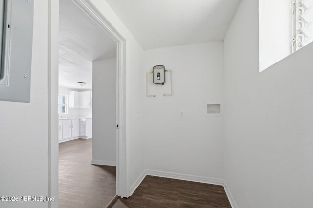 5134 MONCRIEF Road W, Jacksonville, FL 32209