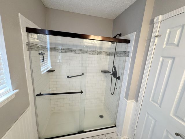 609 Roene Lane, West Columbia, TX 77486