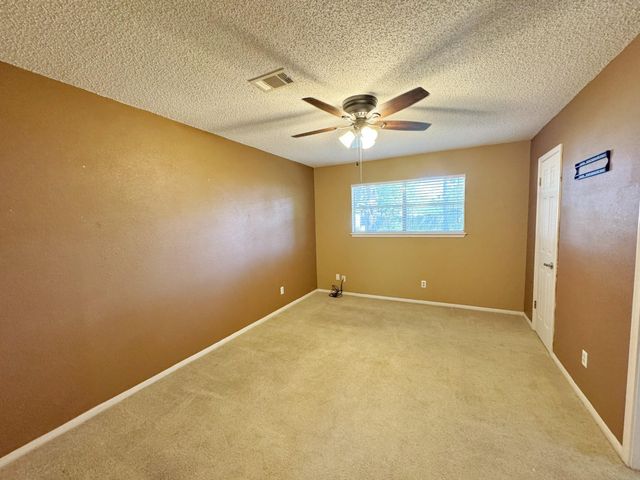 609 Roene Lane, West Columbia, TX 77486