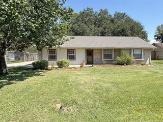 609 Roene Lane, West Columbia, TX 77486