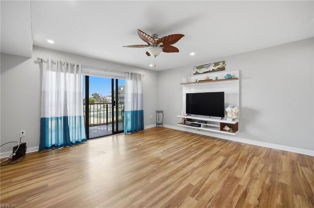 100 E Ocean View Ave Apt 210, Norfolk, VA 23503